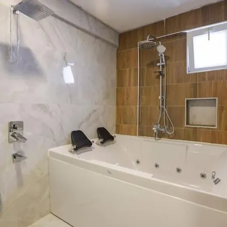Seyir Villa